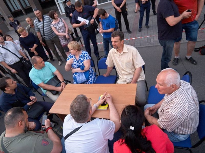 Підготовка до засідання ТВК просто неба