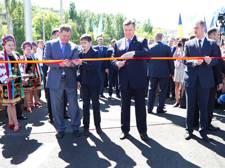 Янукович в Севастополе. Фото пресс-службы президента Янукович в Севастополе. Фото пресс-службы президента