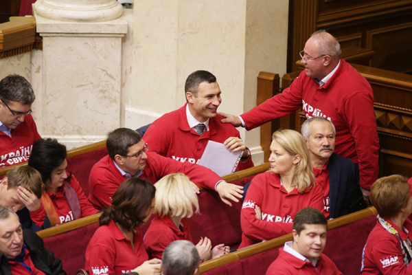 Удар Виталия Кличка тоже