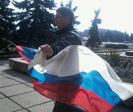 Ер адам кішкентай қызды трахает