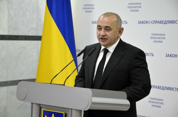 Завжди гострий на заяви Анатолій Матіос цього разу відповідати не поспішає