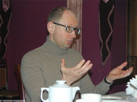 Яценюк впевнений, що Порошенко може взяти Київ. Фото Gazeta.ua Яценюк впевнений, що Порошенко може взяти Київ. Фото Gazeta.ua