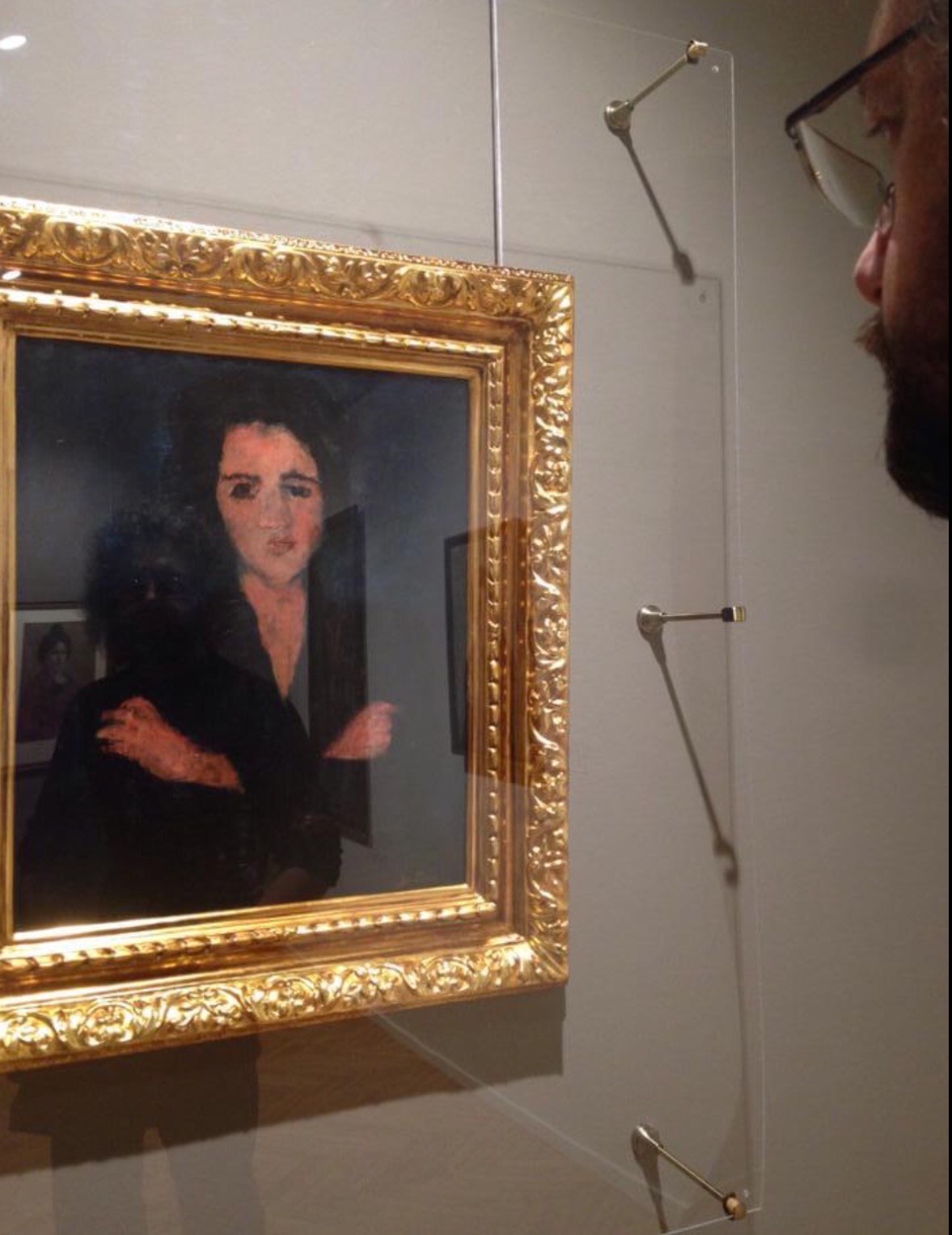 Д. Строцев на выставке в Национальном художественном музее перед Евой Хаима Сутина. 15.06.2014