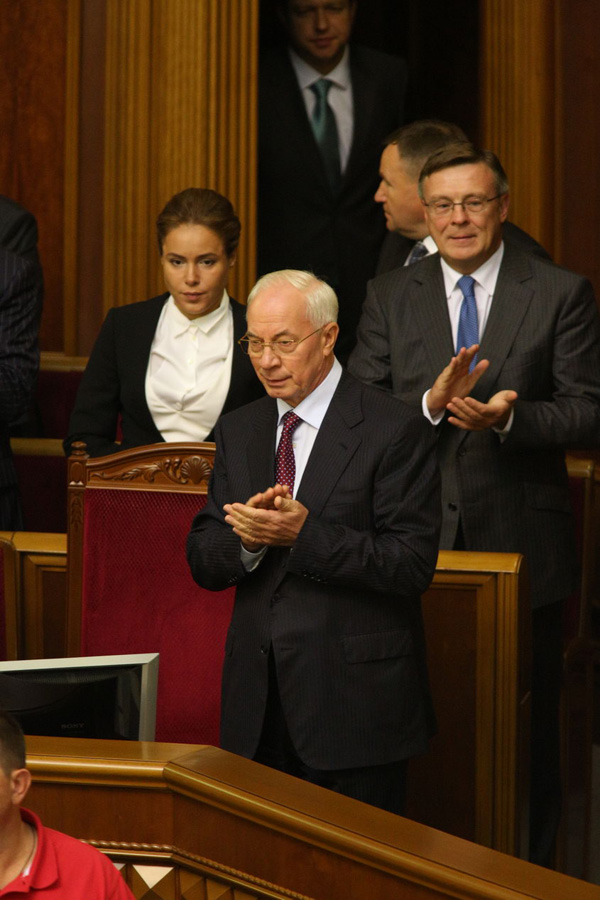 Премьер Николай Азаров Премьер Николай Азаров