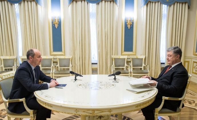 Порошенко зустрівся з Парубієм