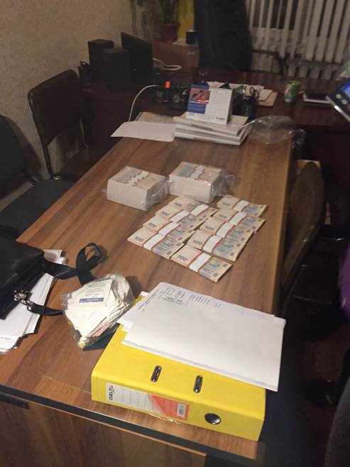 Чиновницу Одесской ОГА поймали на взятке