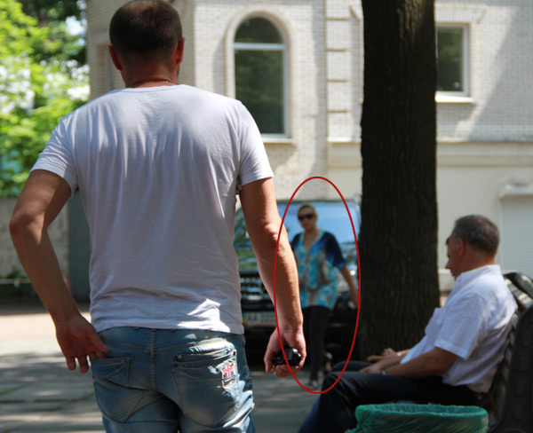 Хлопцями керує особа на імя Лариса Олександрівна Хлопцями керує особа на імя Лариса Олександрівна