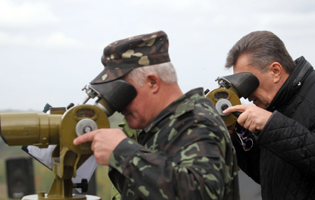 Януковичу влаштували конфлікт на кордоні. Фото: прес-служби президента