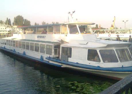 На пасажирський теплохід Арарат поскаржилися росіяни за герб і прапор На пасажирський теплохід Арарат поскаржилися росіяни за герб і прапор