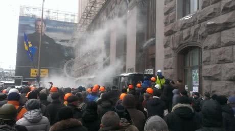КМДА, відсіч Беркуту КМДА, відсіч Беркуту