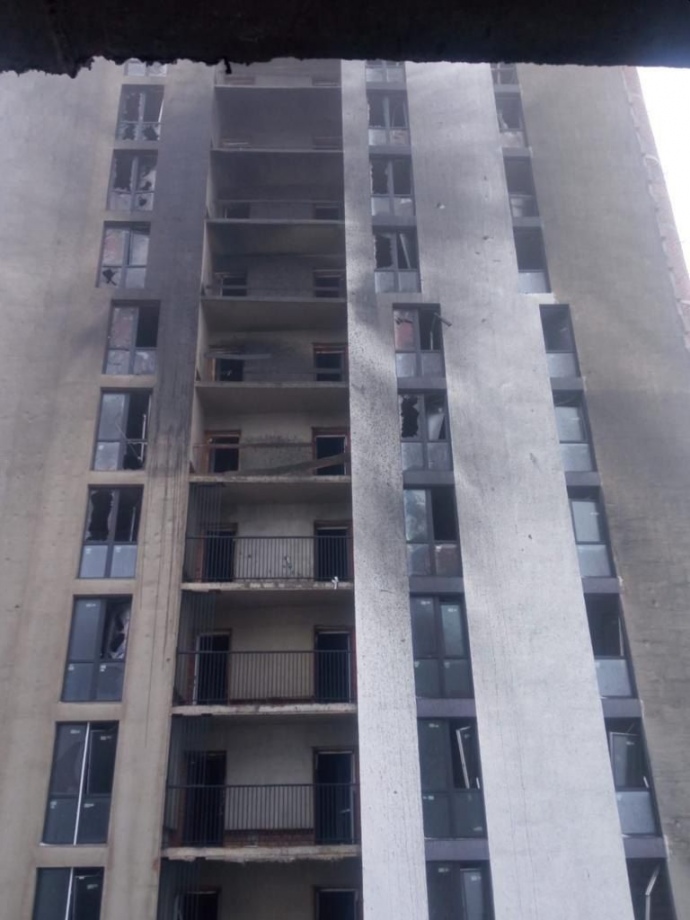 Обломком российской ракеты повреждены дома ЖК Urban park