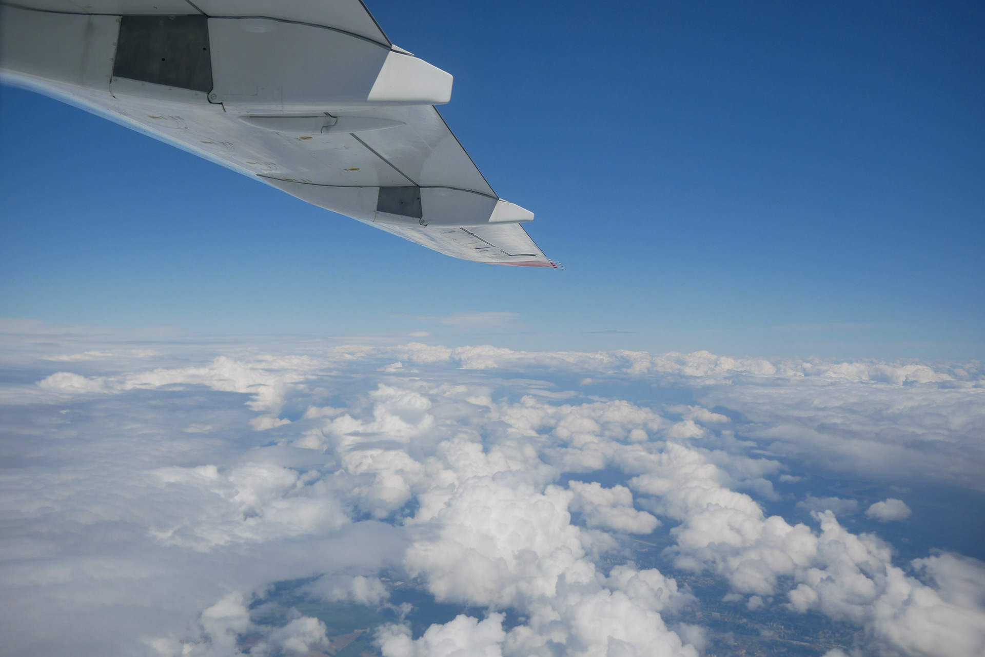 Во время предвыборной гонки Владимир Зеленский говорил, что нужно распродать президентский авиапарк