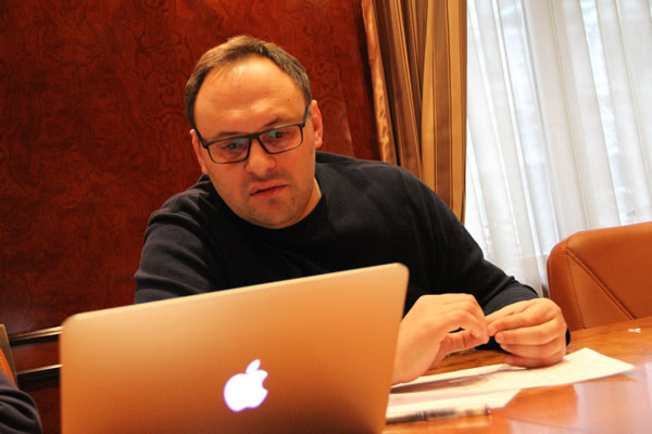 Каськів у своєму кабінеті