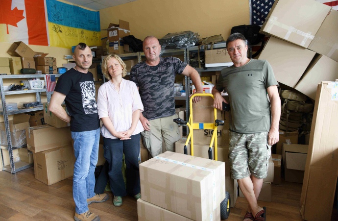 Ірина Гук та волонтери фонду