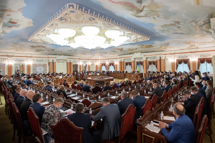 До Верховного Суду пройшли щонайменше 44 недоброчесні кандидати з шлейфом порушень закону, здорового глузду і купою майна, яке вони не можуть пояснити