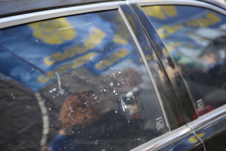 .. и даже что-то бросили в его машину