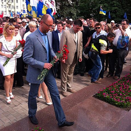 Яценюк и Тягнибок в Донецке Яценюк и Тягнибок в Донецке