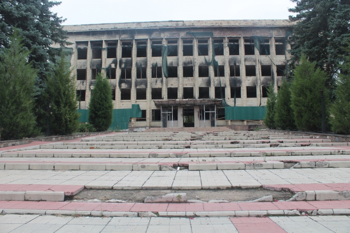 Відновлювати будівлю міськради поки не планують, це коштує надто дорого – від 40 мільйонів гривень