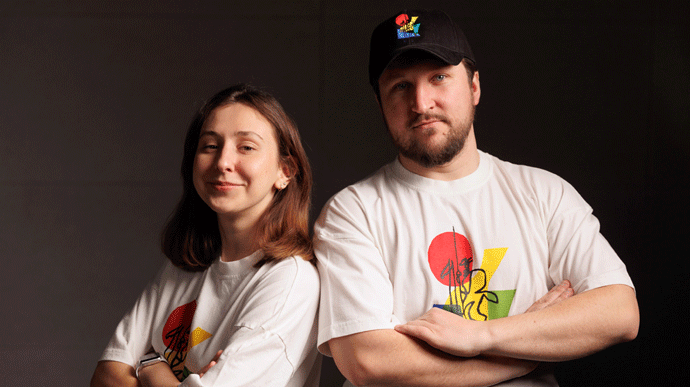 Воєнна кореспондентка Ольга Кириленко та політичний оглядач Роман Романюк