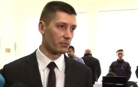 Андрей Перов