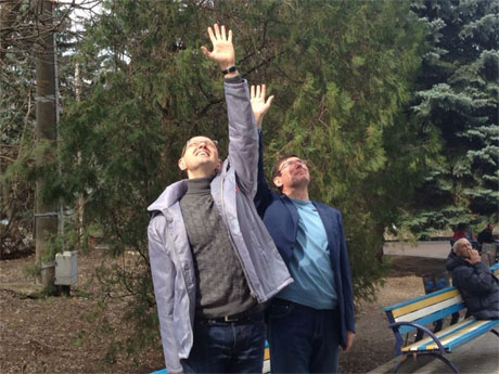 Луценко ы яценюк машуть рукою Тимошенко. Фото прес-служби Батьківщини