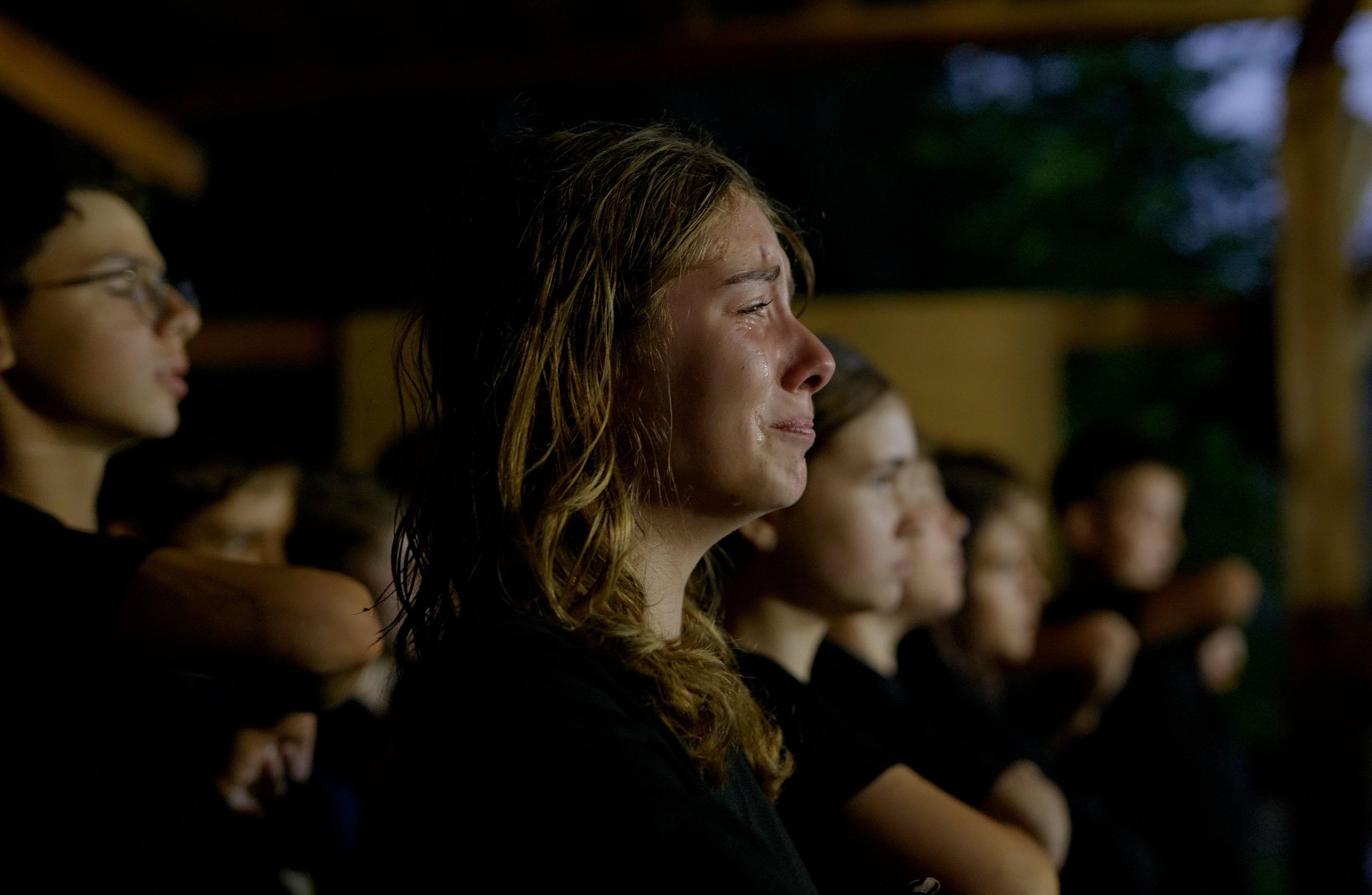 Сльози молоді під час 