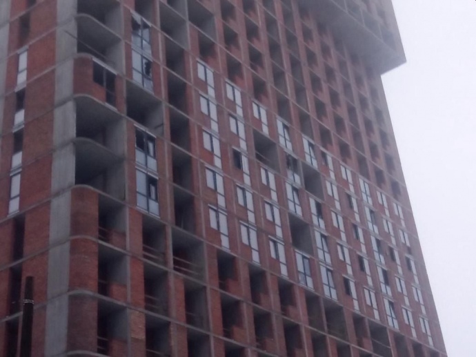 Обломком российской ракеты повреждены дома ЖК Urban park