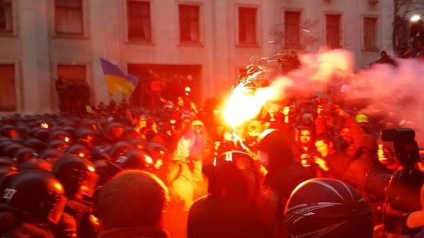 Під АП, 1 грудня. Фото Валерії Івашкіної