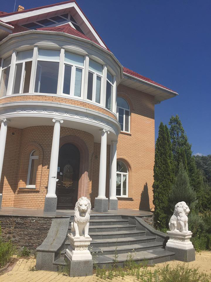 Ще в липні леви були на місці