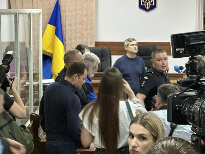 Коломойський після оголошення рішення про запобіжний захід