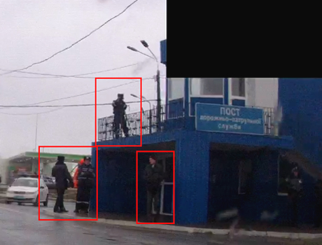 Фото с регистратора, сделано за несколько минут до разговора с Лукишей. Наверху оператор-гаишник, слева внизу инспекторы вне зоны вида камеры, справа - Лукиша