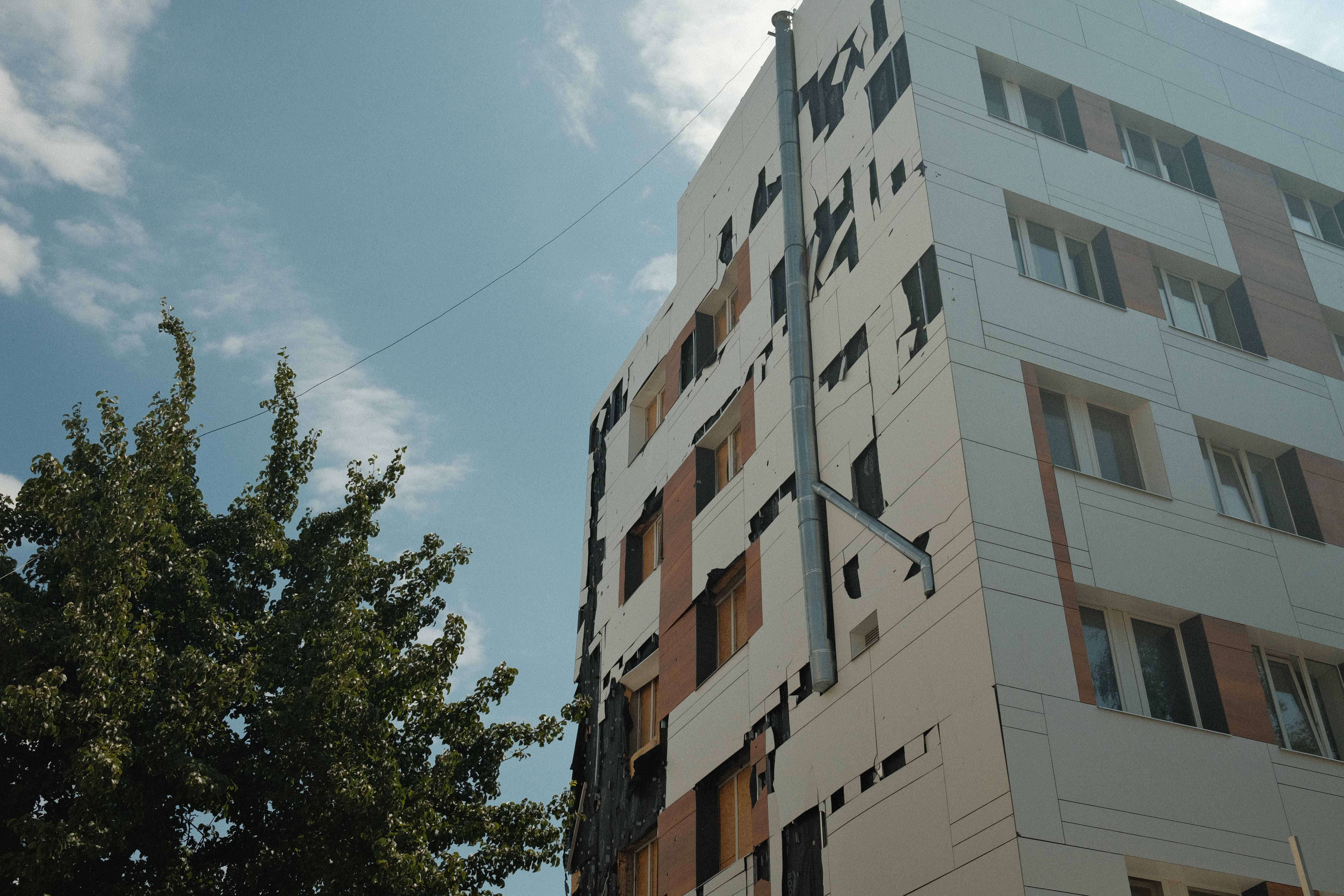 Основний корпус лікарні найбільше постраждав через обстріли