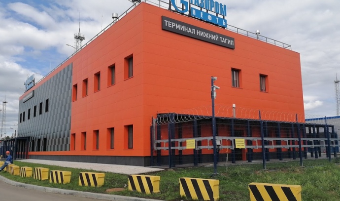 Нефтебаза возле Сан-Донато