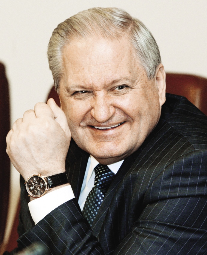 Виктор Тихонов