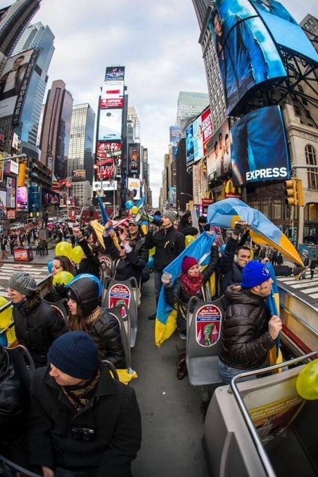 Майдано-бус в Нью-Йорке