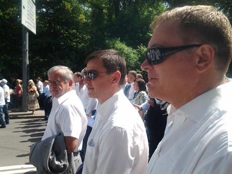 Колона регіоналів. Фото Тетяни Ніколаєнко, УП