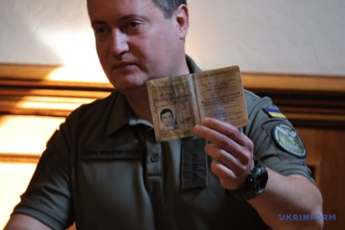 Андрій Юсов на пресконференції щодо спецоперації ГУР, фото Укрінформ