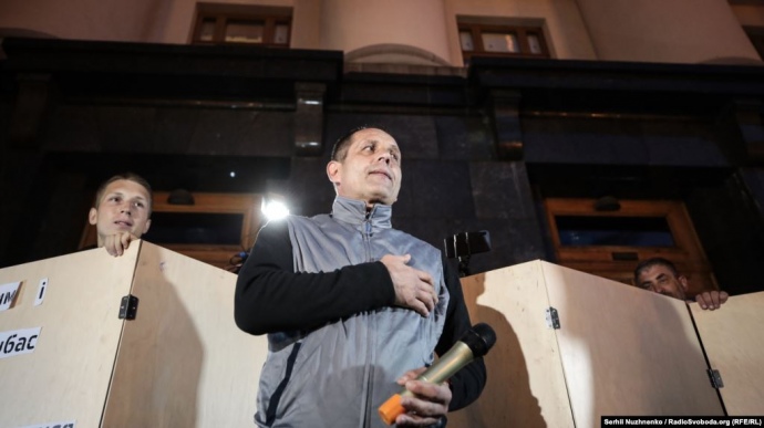 Підтримати акцію прийшов і колишній політв'язень Кремля Володимир Балух 