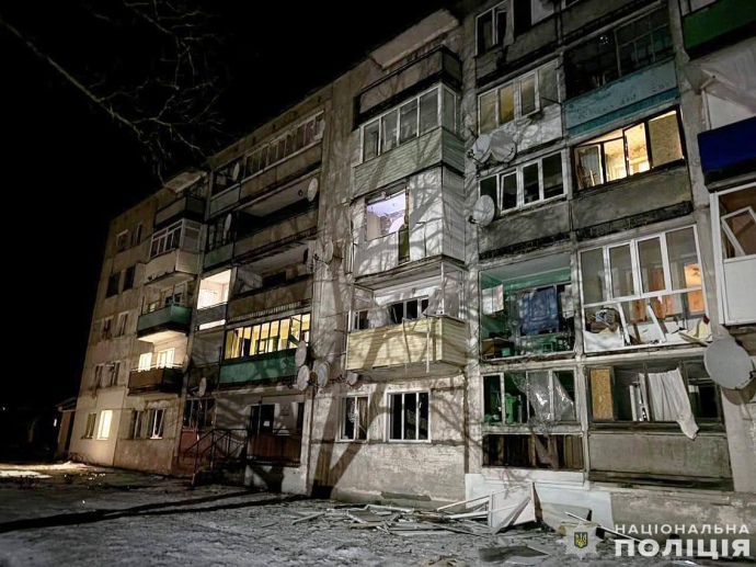 наслідки обстрілу Семенівки, фото поліції