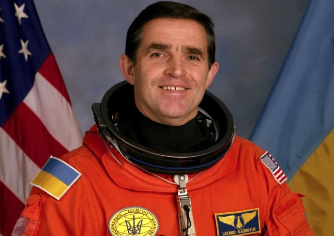 Леонид Каденюк (нар. 1951 года), фото 1997 года