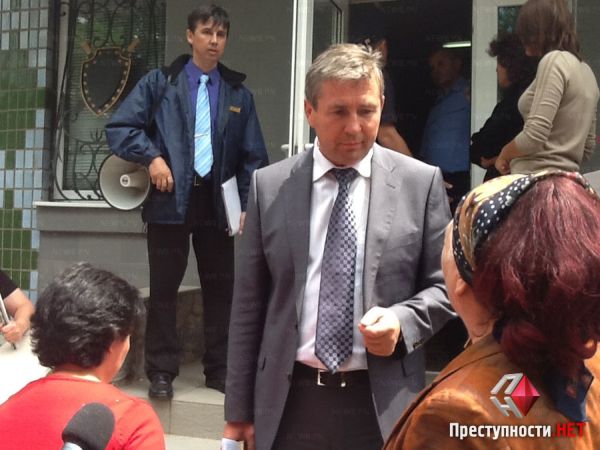 Перший заступник генпрокурора обіцяє прийняти усіх громадян Перший заступник генпрокурора обіцяє прийняти усіх громадян