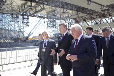 Журналістів годину тримали під Чорнобильською АЕС в очікуванні Януковича