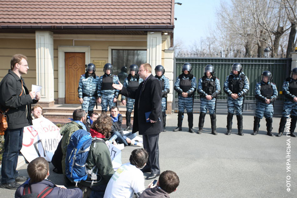 Селищний голова Радіон Старенький