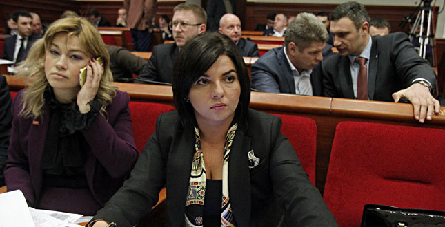 Рена Назарова