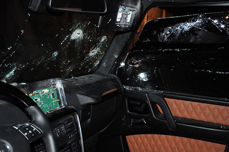 Машина Анісімова після обстрілу. Фото Запоріжжя. Коментарі