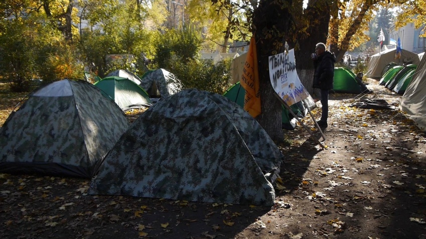 Лідер осередку РНС на Черкащині стверджує, що окремий намет з області поставили лише у неділю, 22 жовтня, а тому заяви Олійника – провокація