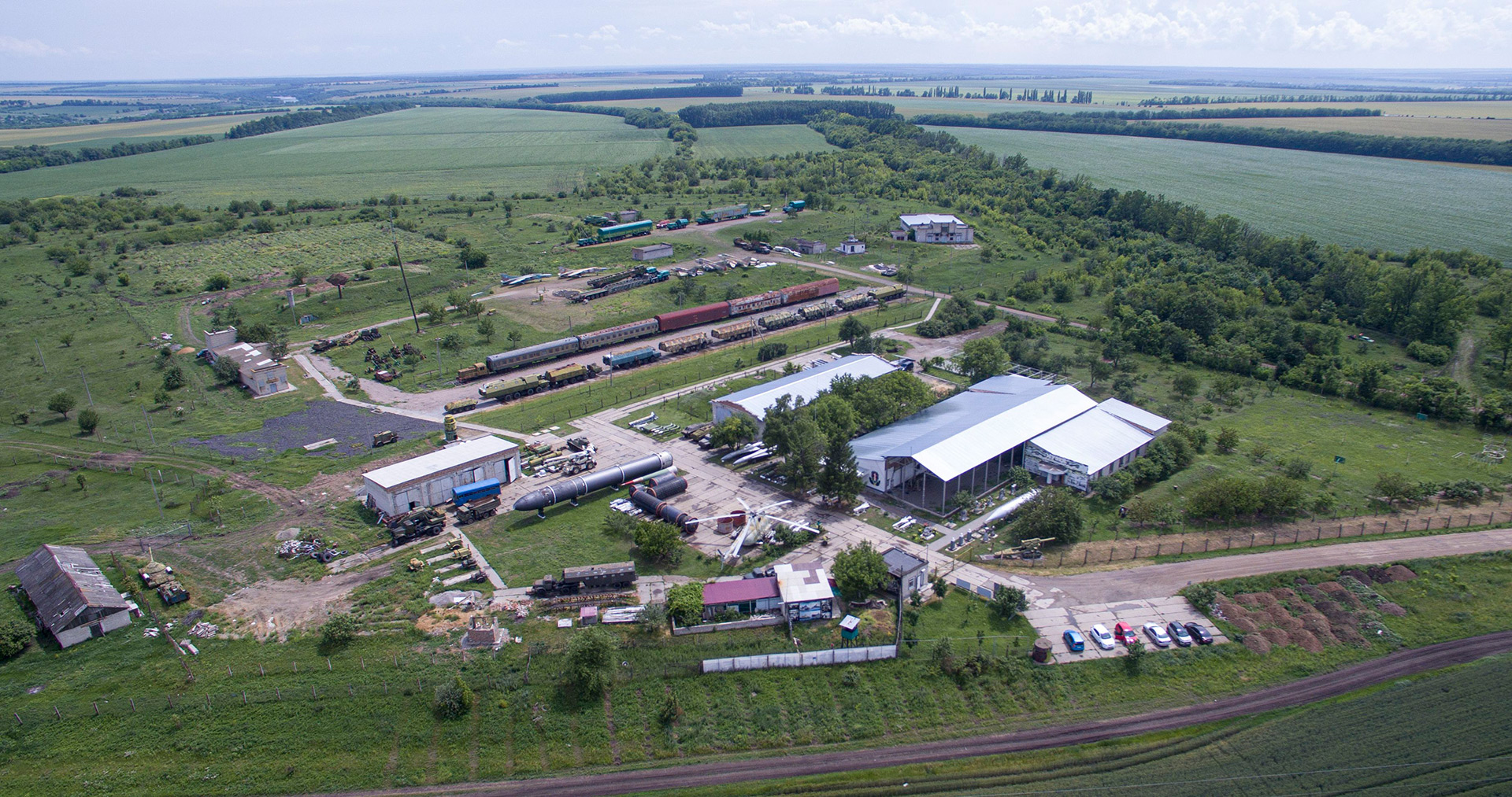 Если убрать всю старую технику с территории музея, то бывшая ядерная база совсем не была похожа на стратегический военный объект