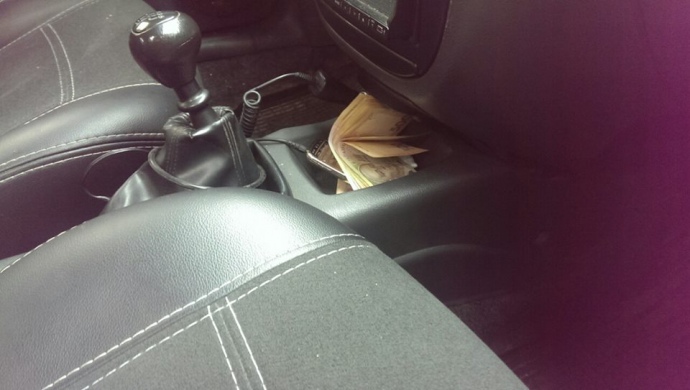 Двух инспекторов полиции на Киевщине спалили на взятке