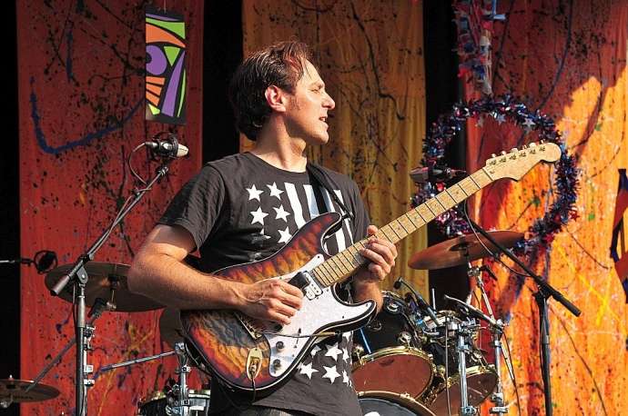 (Dave Fields Maplewoodstock 2014)