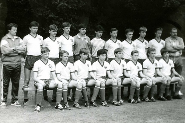 Андрей Шевченко (первый слева в нижнем ряду) является гордостью динамовской школы.